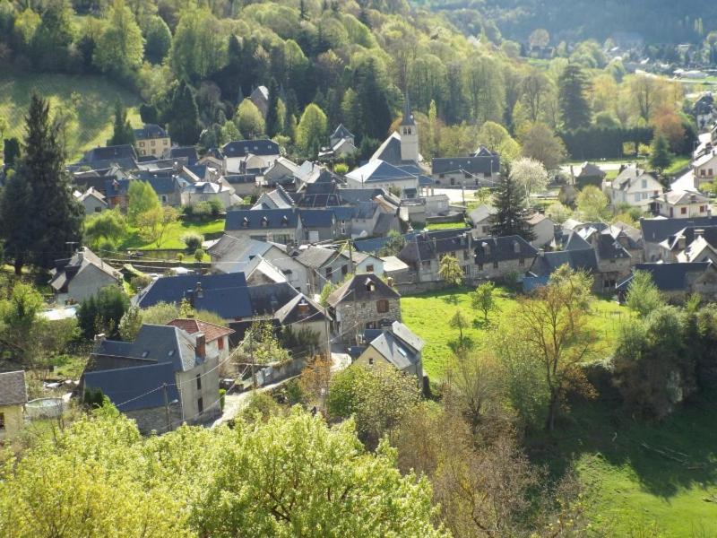 Maison De Village Au Pied Des Pyrenees Marignac  Exterior foto
